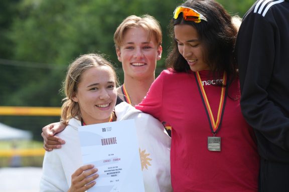 Silbermedaille für Hanna Lengkey (VSG Lübeck) und Lisa Zornow (TSG Zingst/Prerow)
